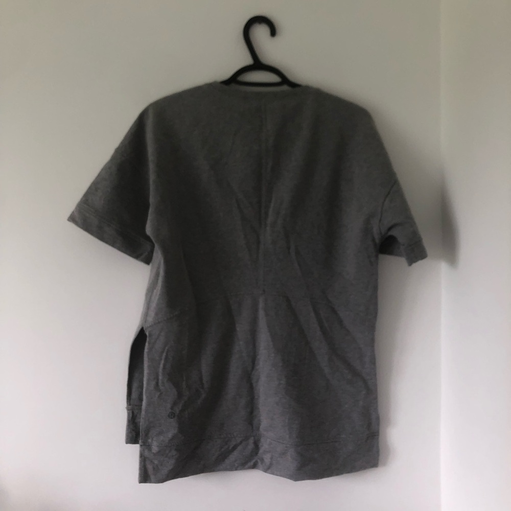 Lululemon Cut Above‎ Tee Heathered Grey | Ptp 20” - Picture 6 of 7